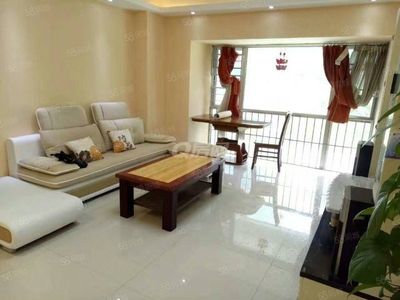 富通城四期 双地铁口精装修三房，4600元高性价比之选